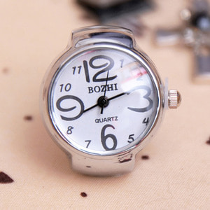 娃娃饰品 WATCH NO9