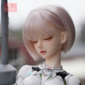 娃娃 Andoll43 White Edition